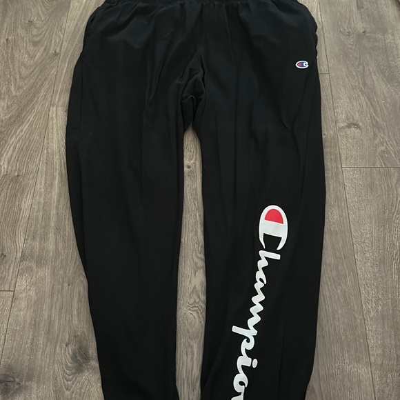 Black champion sweatpants/joggers - Picture 1 of 2